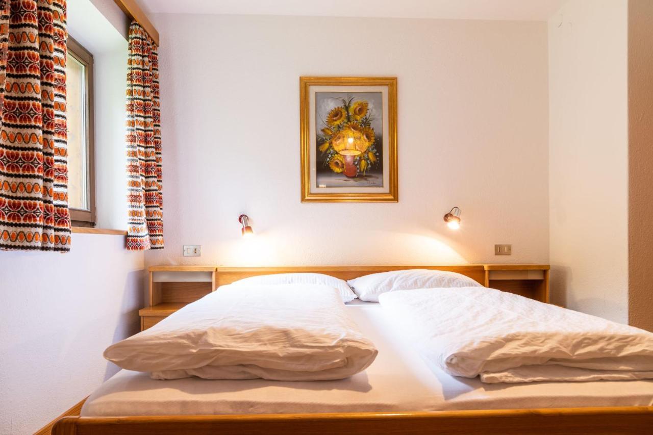 Garni Juri Bed & Breakfast La Villa  Exterior foto