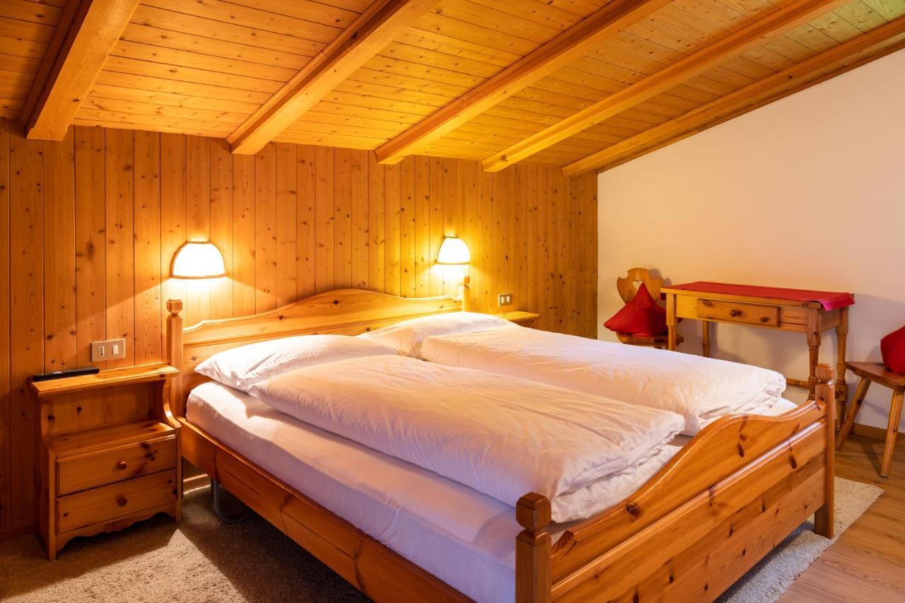 Garni Juri Bed & Breakfast La Villa  Exterior foto