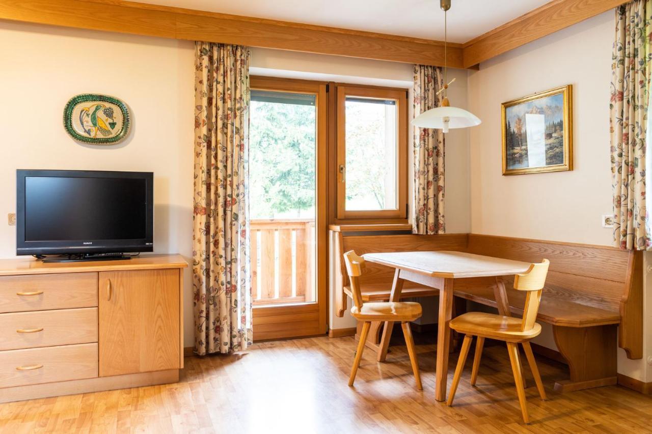 Garni Juri Bed & Breakfast La Villa  Exterior foto